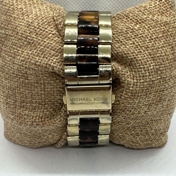 Michael Kors Slim Runway MK4284 Women\'s Two Tone Analog Dial Quartz Watch JNA246 main image 5